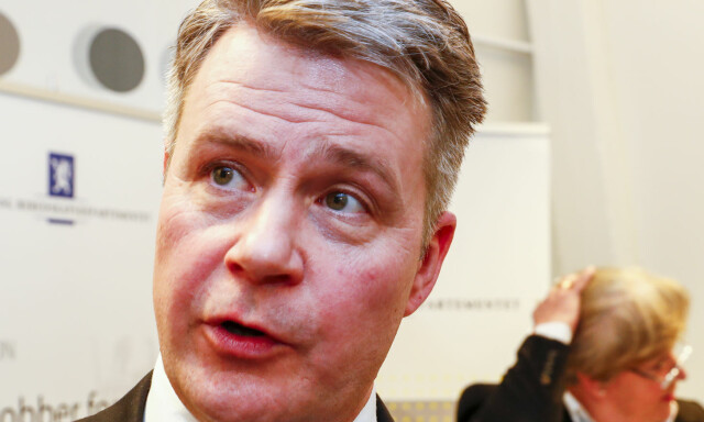 NRK: Justisminister Per-Willy Amundsen (Frp) oppfordrer storbyer til å innføre tiggerforbud